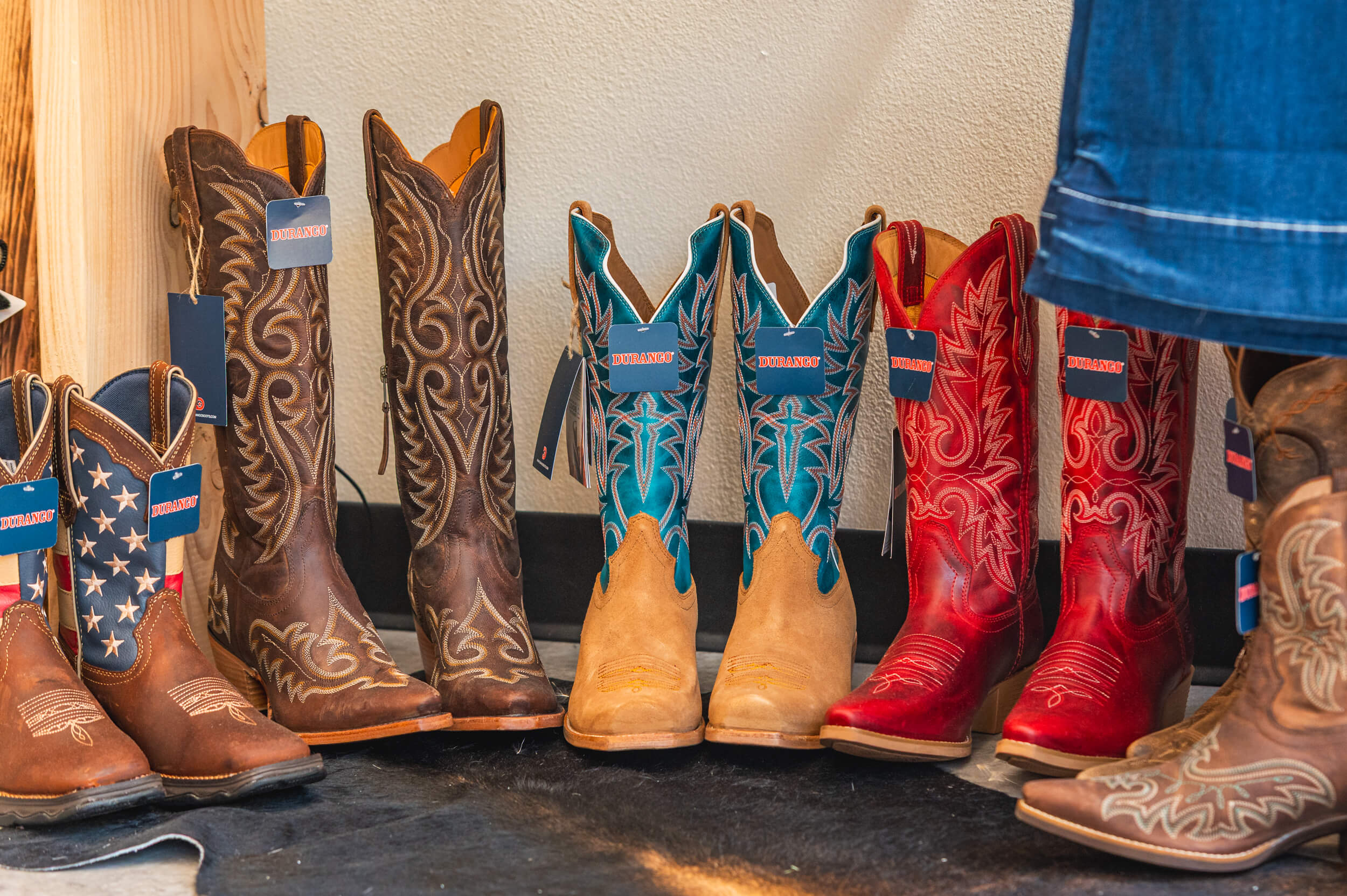 Cowboy Boots Western Wear Lainey & Company Tillamook